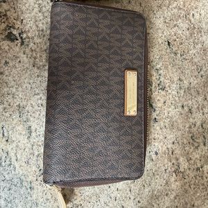 Gently used Michael Kors Wallet